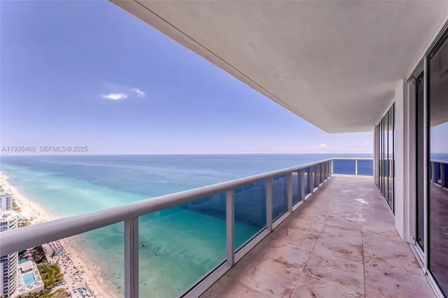 $2,299,000 | 1830 South Ocean Drive, Unit 4601, Hallandale Beach, FL 33009