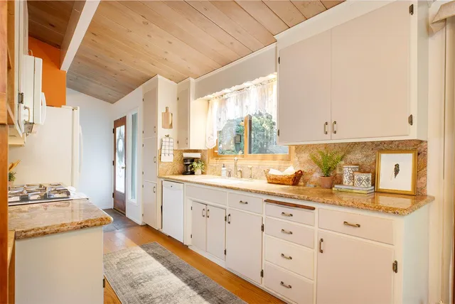 $1,125,000 | 951 Jenny Way, Felton, CA 95018