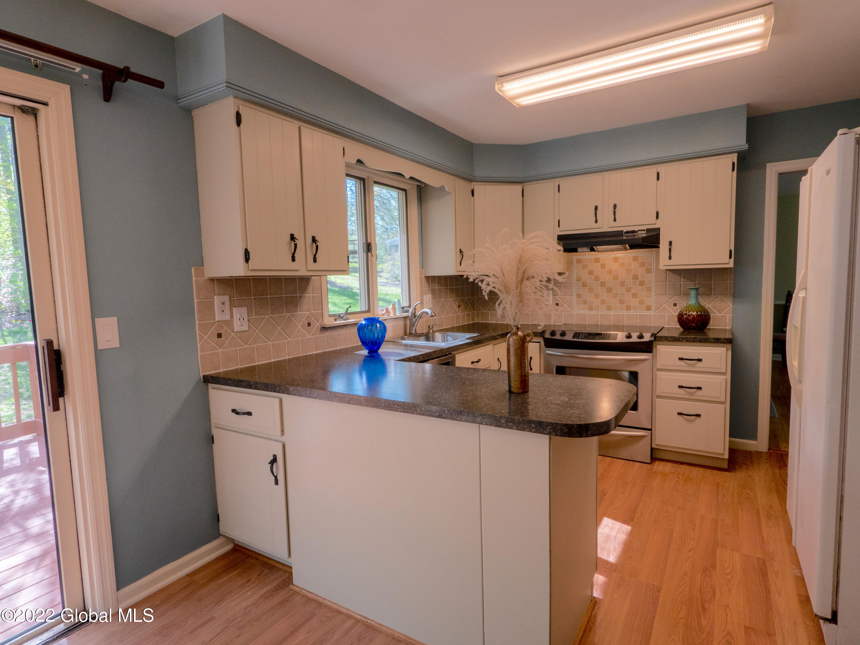 2266 Pine Ridge Road Niskayuna, NY 12309 - Photo 25 of 75 P1022757-HDR