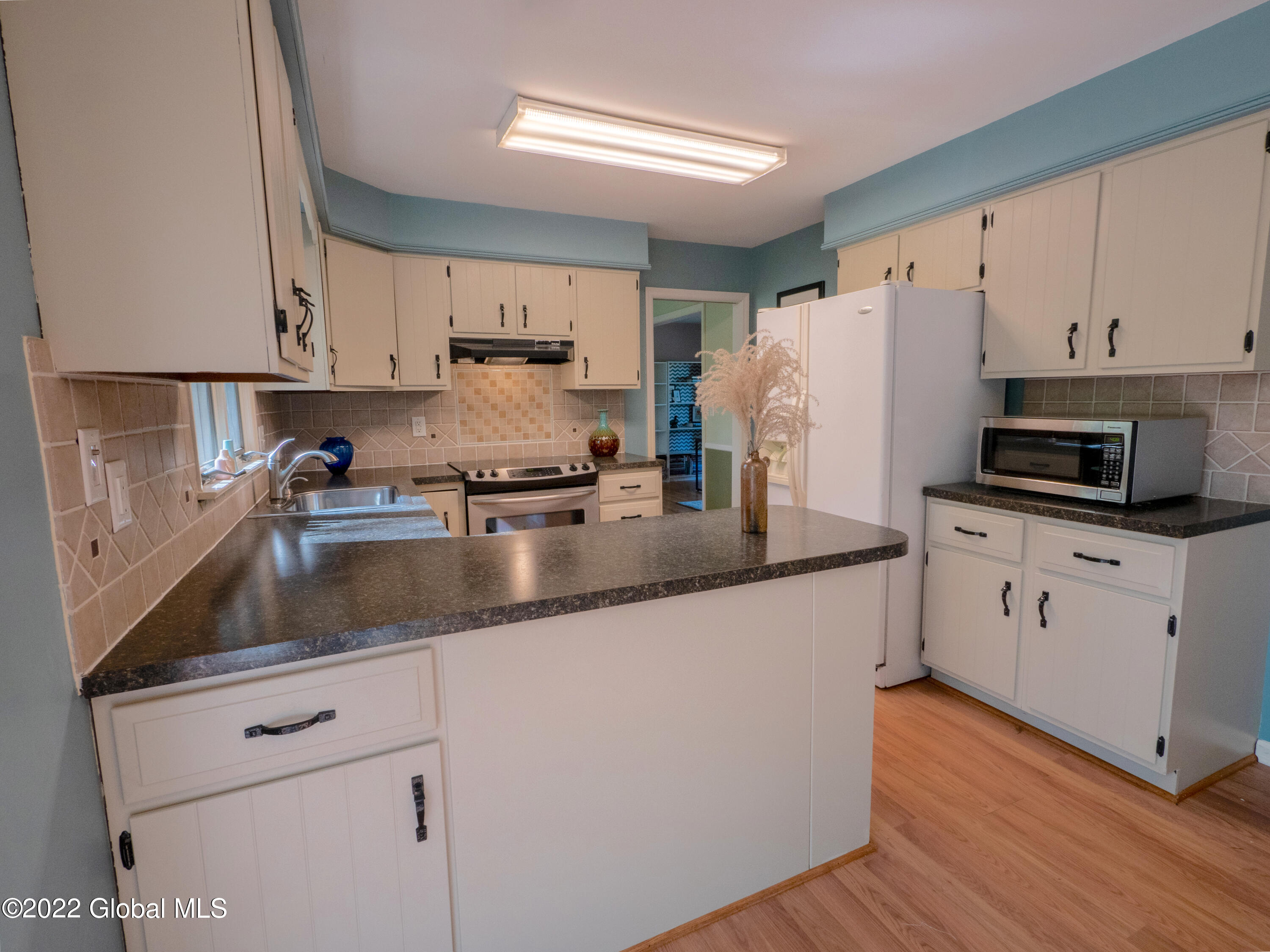 2266 Pine Ridge Road Niskayuna, NY 12309 - Photo 26 of 75 P1022777-HDR