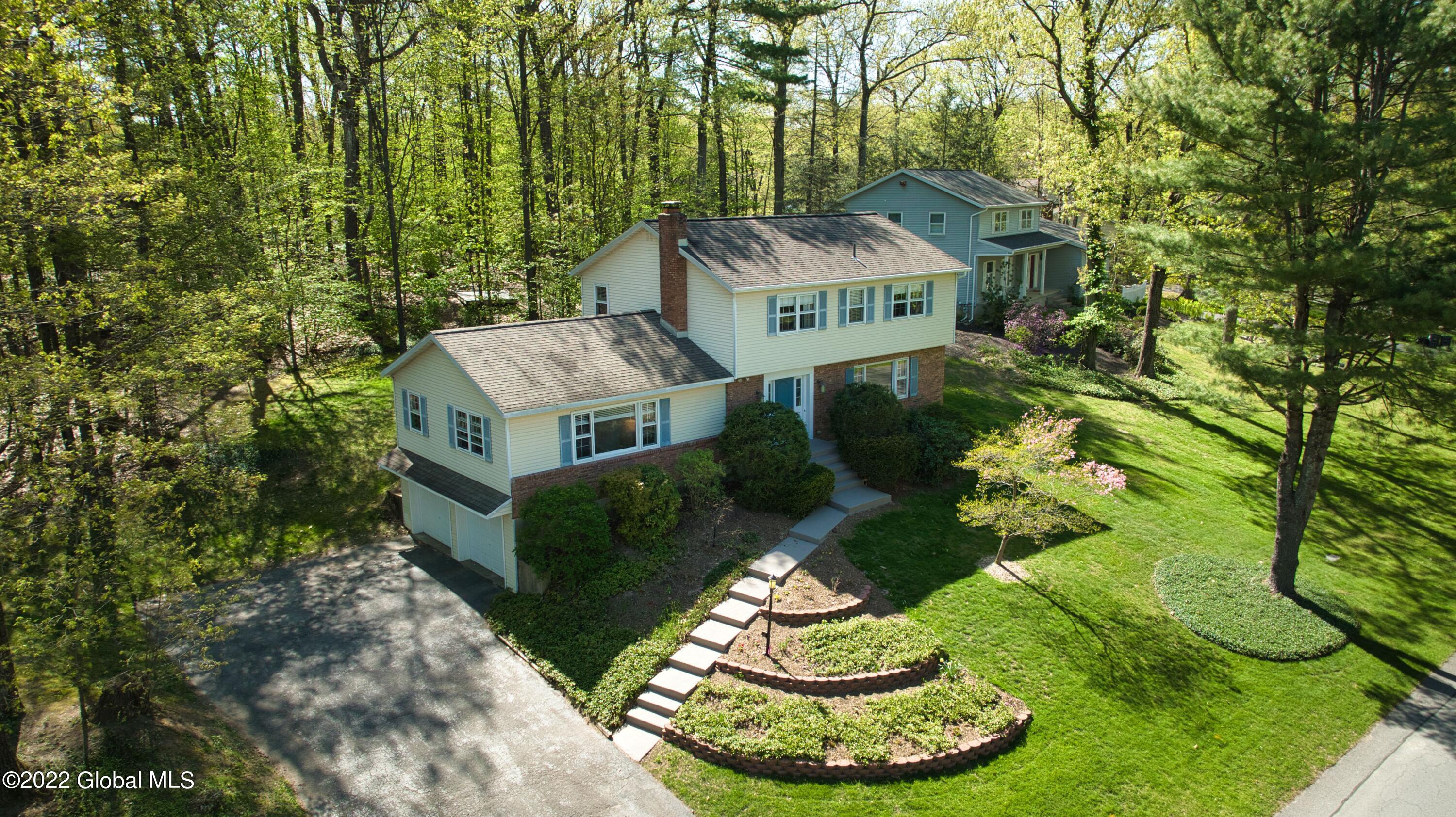 2266 Pine Ridge Road Niskayuna, NY 12309 - Photo 4 of 75 DJI_0005