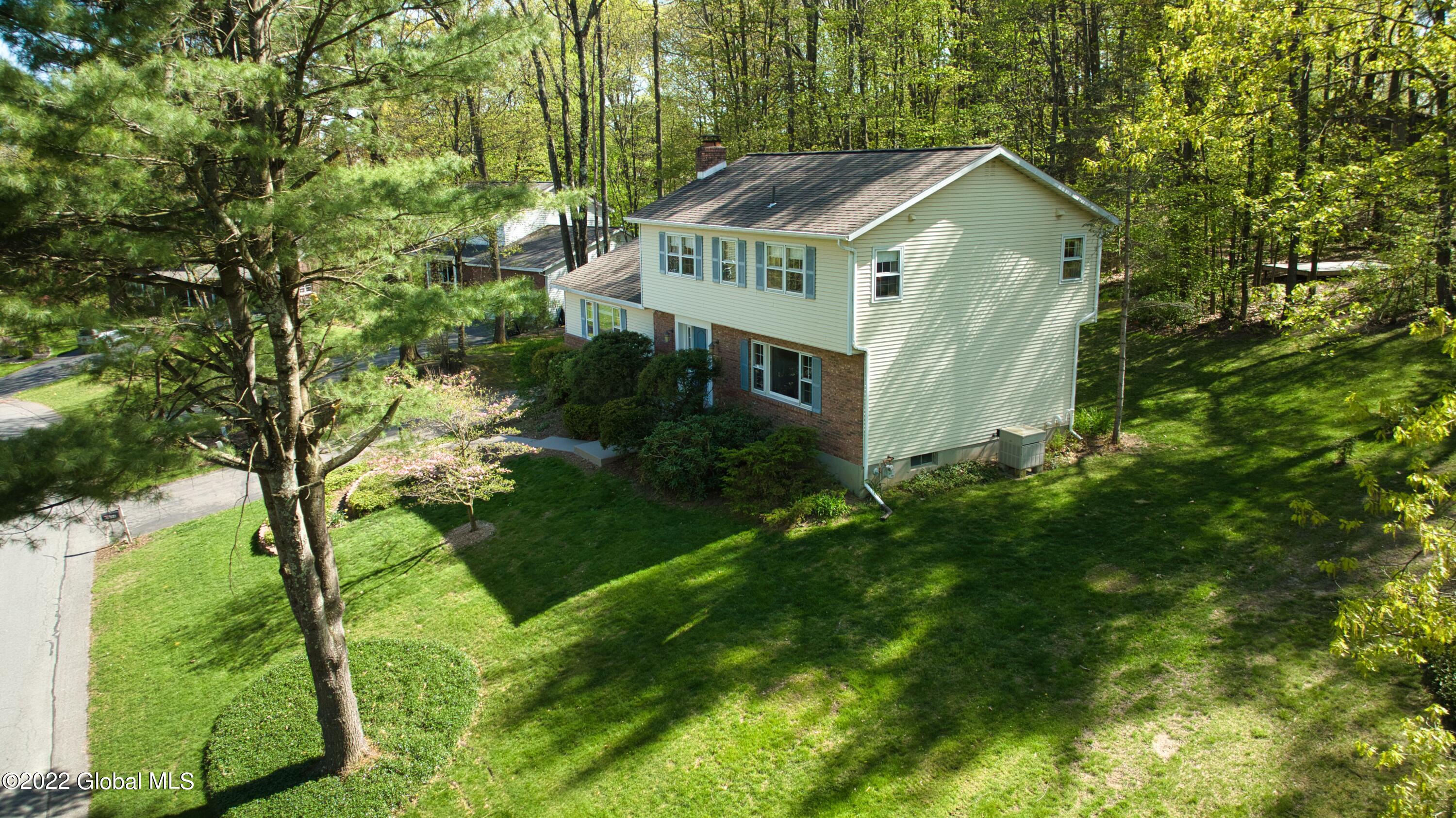 2266 Pine Ridge Road Niskayuna, NY 12309 - Photo 73 of 75 DJI_0059