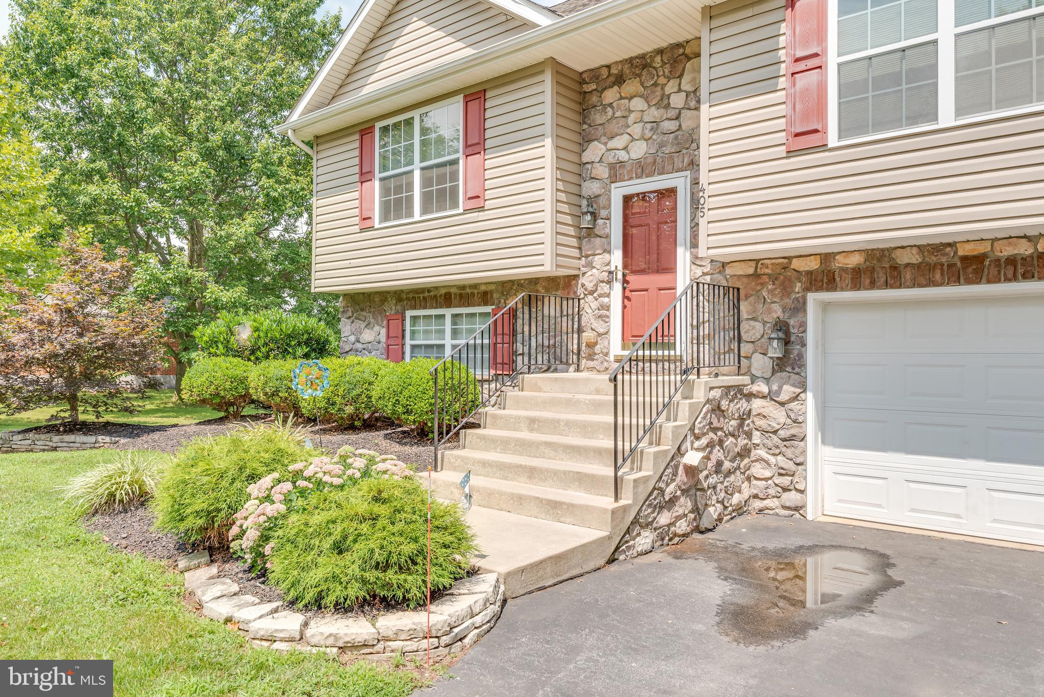 405 East Beltline Avenue Ranson, WV 25438 - Photo 4 of 68 Beautiful landscaping to the front door