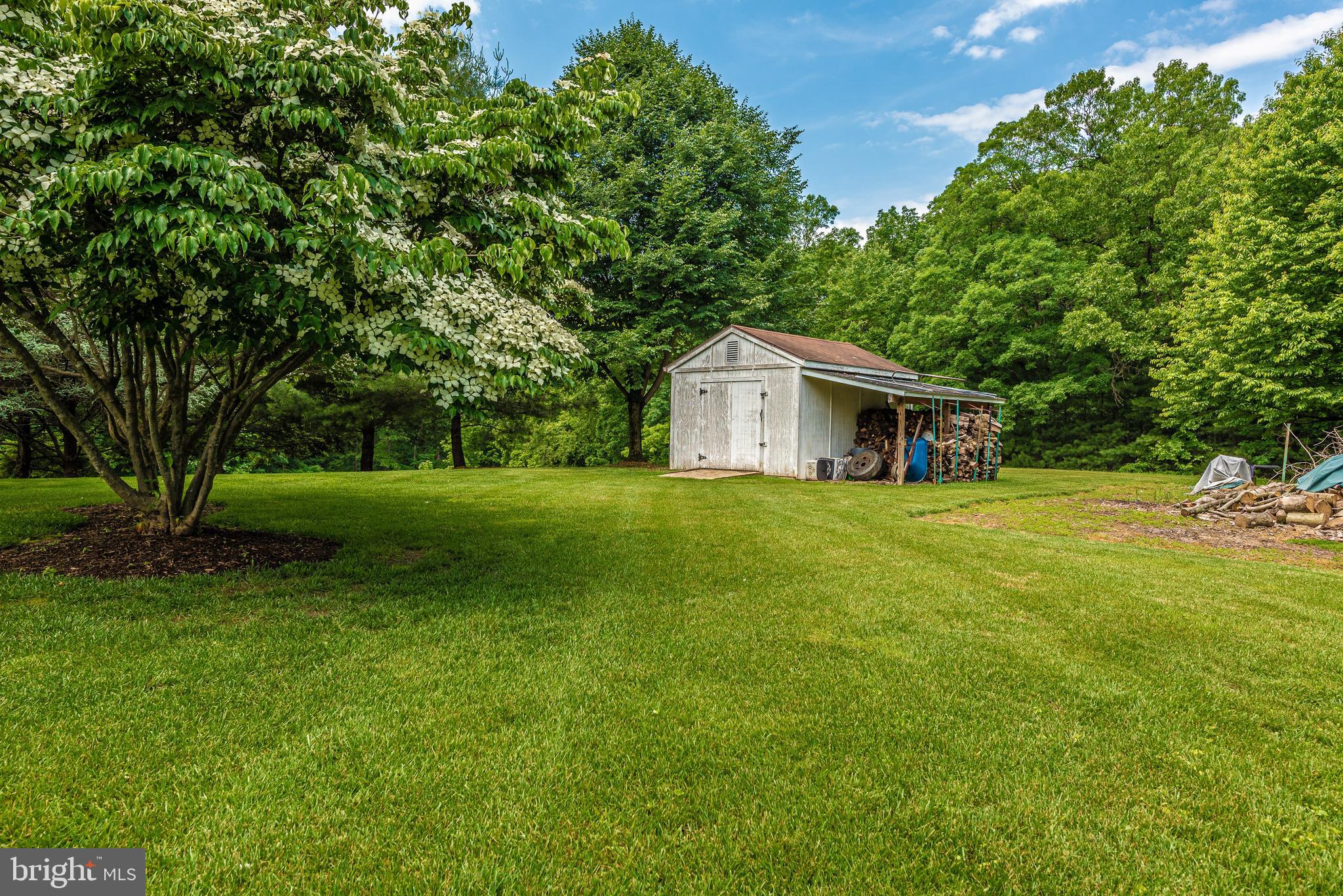 14010 Harrisville Road Mount Airy, MD 21771 - Photo 50 of 62 Tool and lawn equipment shed