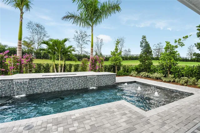 $624,990 | 18430 Rockport Place, Lakewood Ranch, FL 34211