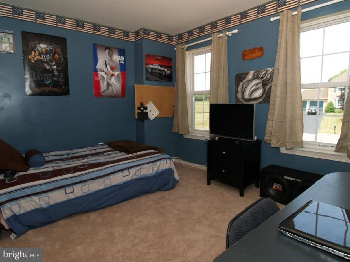 304 Sunny Ridge Road Gilbertsville, PA 19525 - Photo 15 of 25 Gallery Image 15