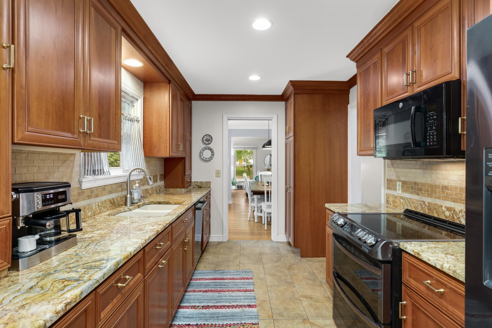 9100 Club Road St. Louis Park, MN 55426 - Photo 12 of 40 Gallery Image 12