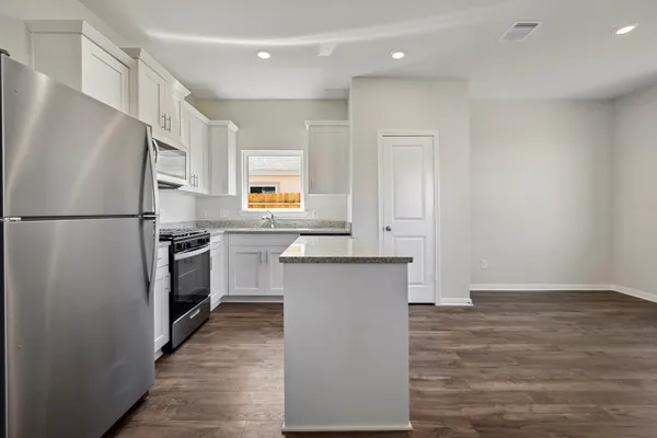 $2,100 | 10354 Red Cardinal Drive, Cleveland, TX 77328