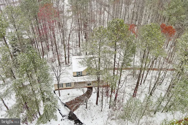 a view of outdoor space