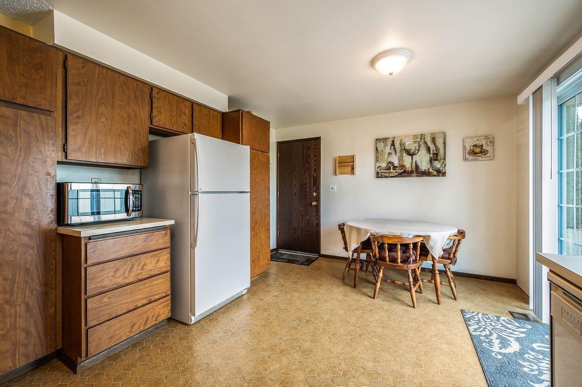 4708 North Larch Road Spokane Valley, WA 99216 - Photo 7 of 32 Gallery Image 7