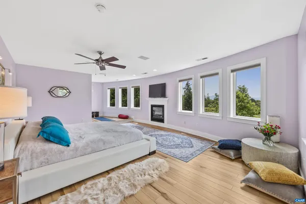 $1,625,000 | 7520 Greenwood Station Road, Greenwood, VA 22943