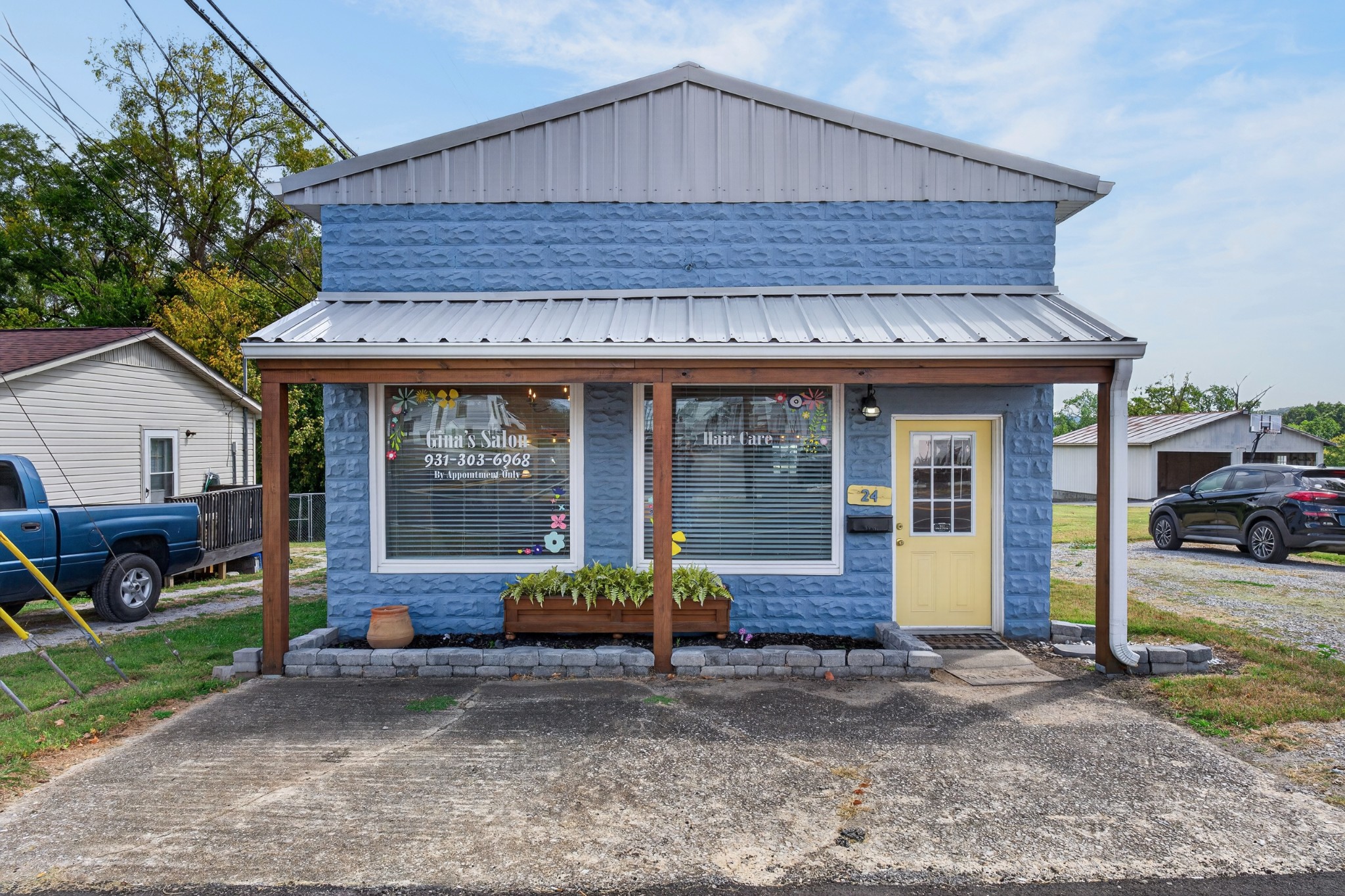 24 North Spring Street Sparta, TN 38583 - Photo 1 of 28 Gallery Image 1