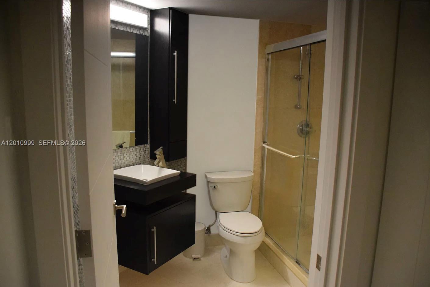 701 Brickell Key Boulevard, Unit 910 Miami, FL 33131 - Photo 12 of 30