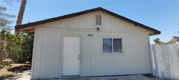 $1,950 | 4341 San Mateo Street, North Las Vegas, NV 89032