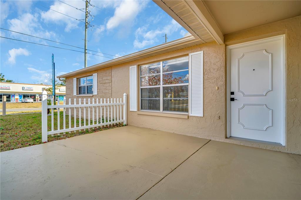 6450 Tralee Avenue New Port Richey, FL 34653 - Photo 3 of 27 Gallery Image 3