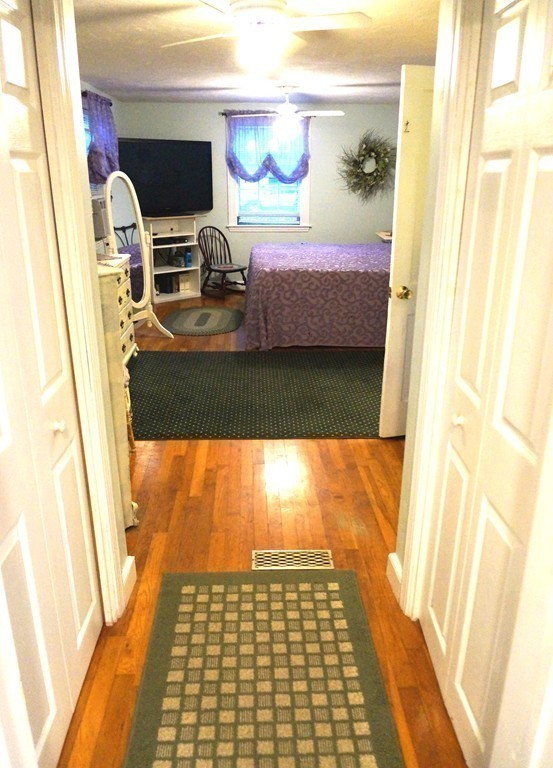 7 Pryor Road Natick, MA 01760 - Photo 11 of 24 a bathroom with a bathtub