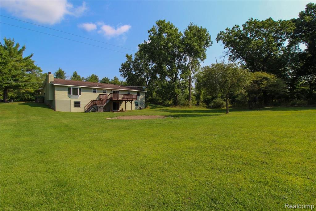 10250 County Line Road Ortonville, MI 48462 - Photo 33 of 41
