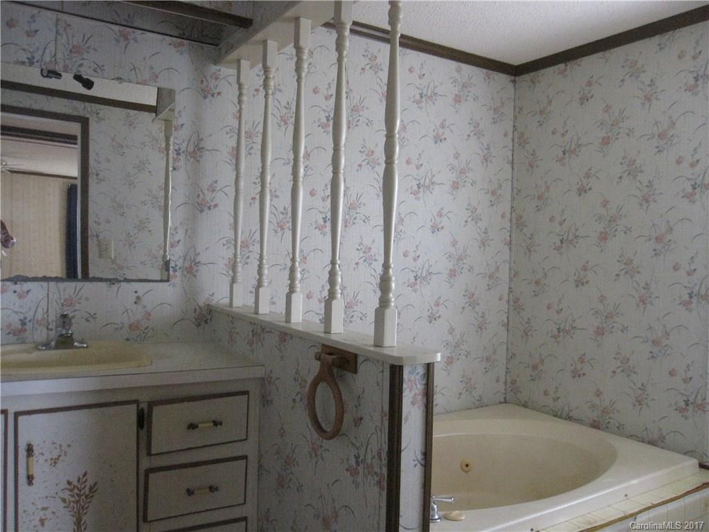 8025 County Line Road Mount Pleasant, NC 28124 - Photo 12 of 21 Gallery Image 12