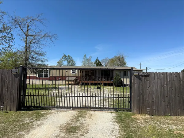 $220,000 | 485 County Road 377, Cleveland, TX 77327