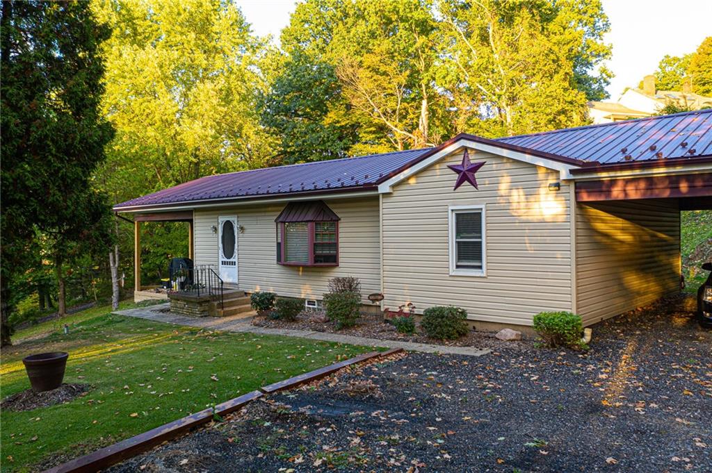 2093 Forest Grove Road Coraopolis, PA 15108 - Photo 1 of 17 Gallery Image 1