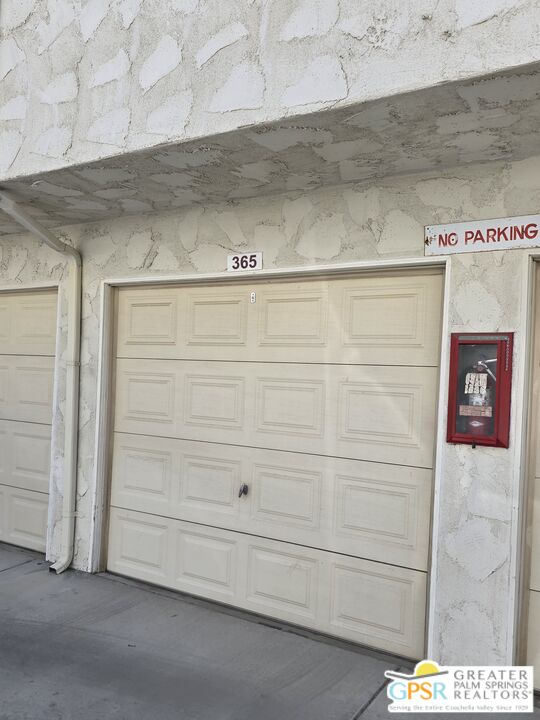 365 West Mariscal Road Palm Springs, CA 92262 - Photo 19 of 25 a view of closet