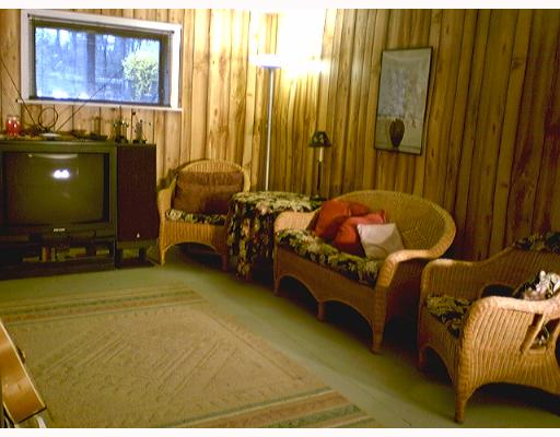 111 Foster Center Road Foster, RI 02825 - Photo 4 of 7 Den/Family/Great Room.