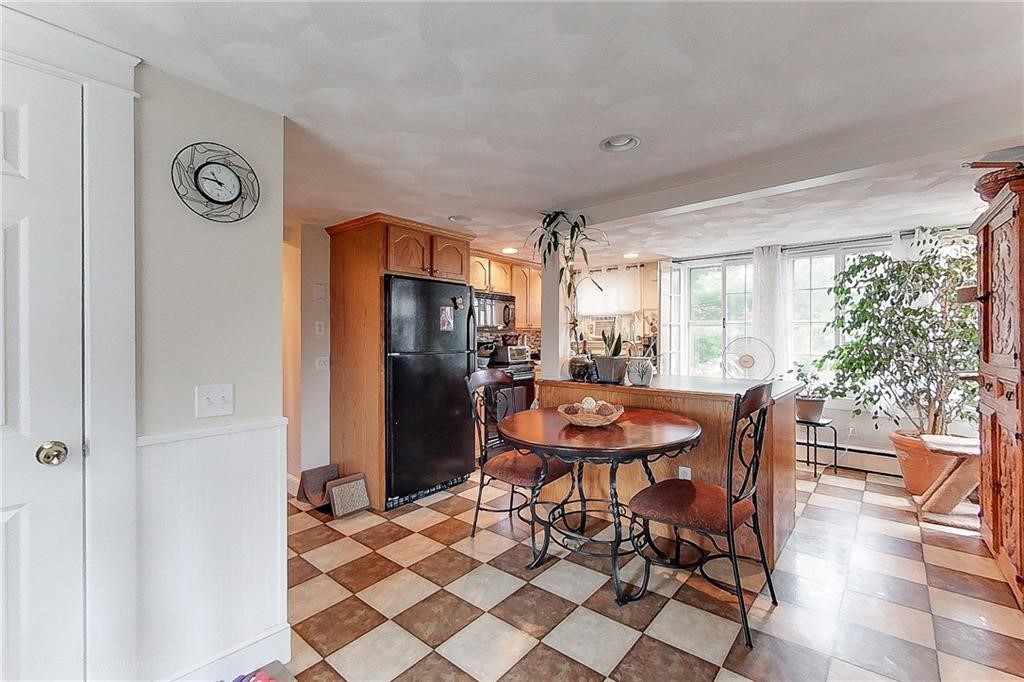 36 Church Street, Unit 2 Warren, RI 02885 - Photo 5 of 31