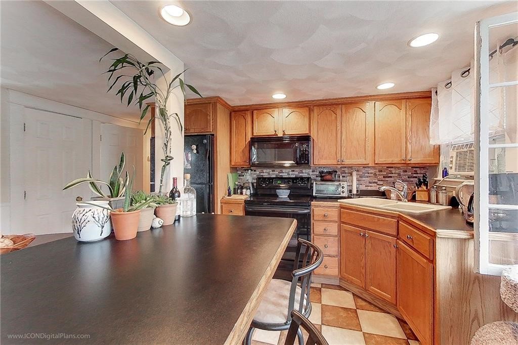 36 Church Street, Unit 2 Warren, RI 02885 - Photo 6 of 31