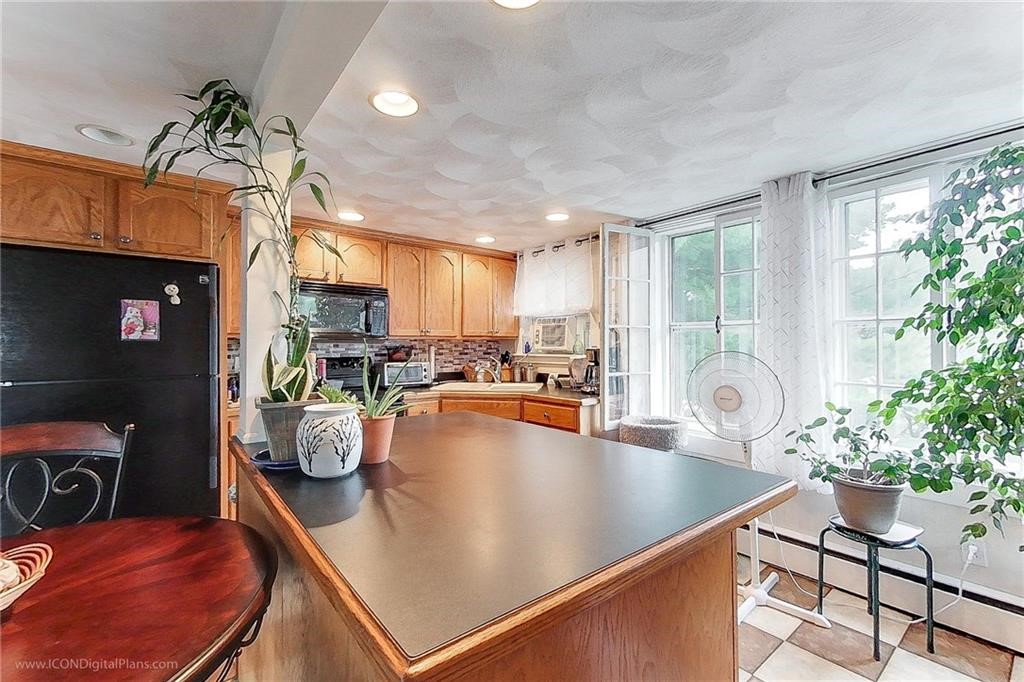 36 Church Street, Unit 2 Warren, RI 02885 - Photo 8 of 31