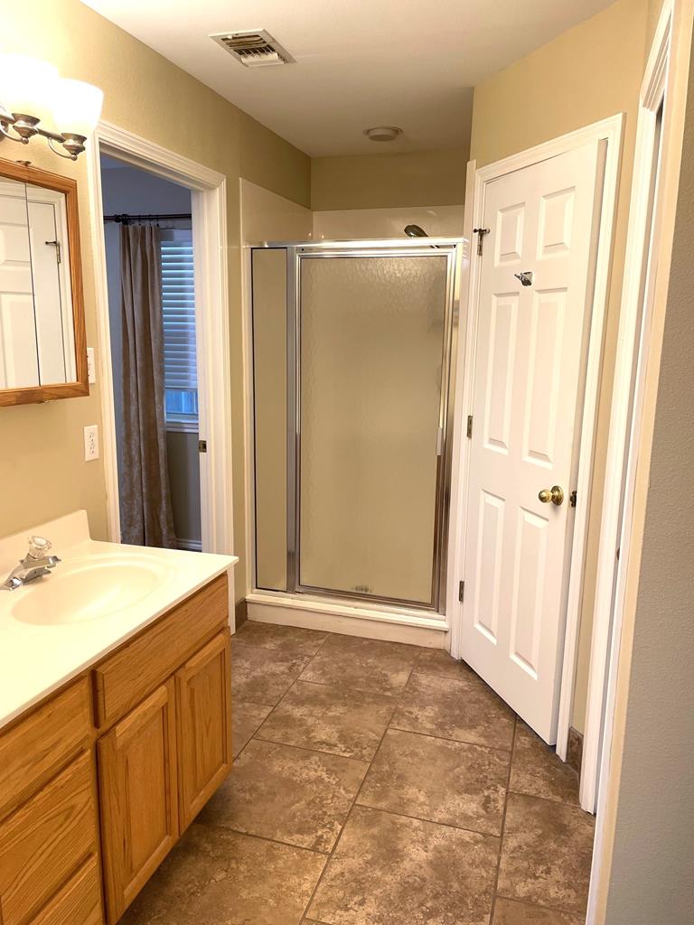 208 Coronado Circle Kerrville, TX 78028 - Photo 12 of 14