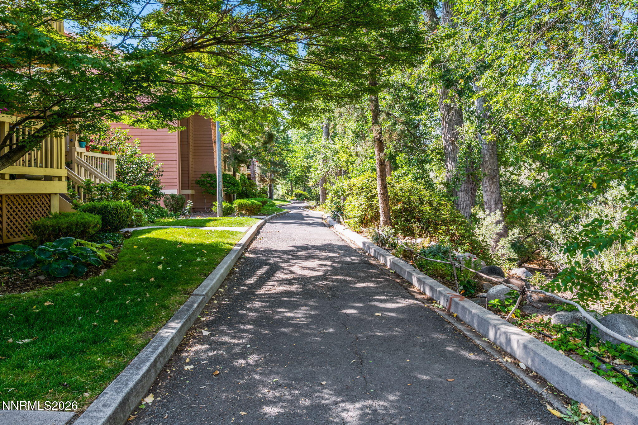 2875 Idlewild Drive, Unit 49 Reno, NV 89509 - Photo 3 of 42 44-web-or-mls-35-web-or-mls-DSC_4574