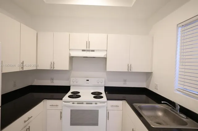 $2,250 | 405 East 7th Street, Unit 200A, Hialeah, FL 33010