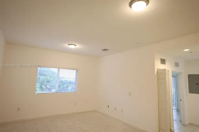 $2,250 | 405 East 7th Street, Unit 200A, Hialeah, FL 33010