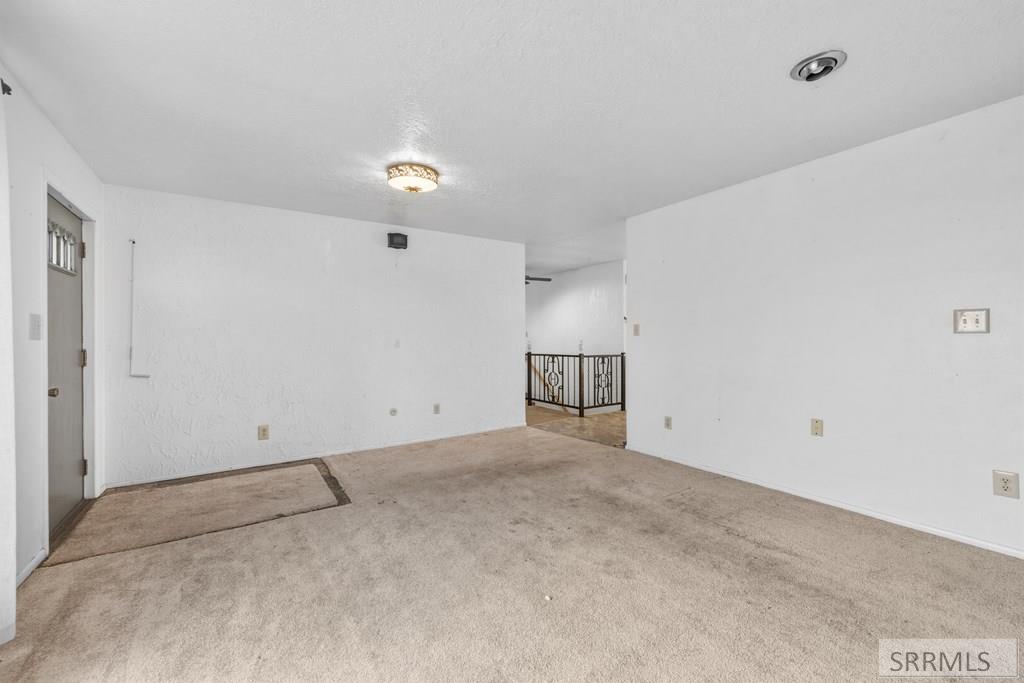 792 North 3600 East Menan, ID 83434 - Photo 7 of 35