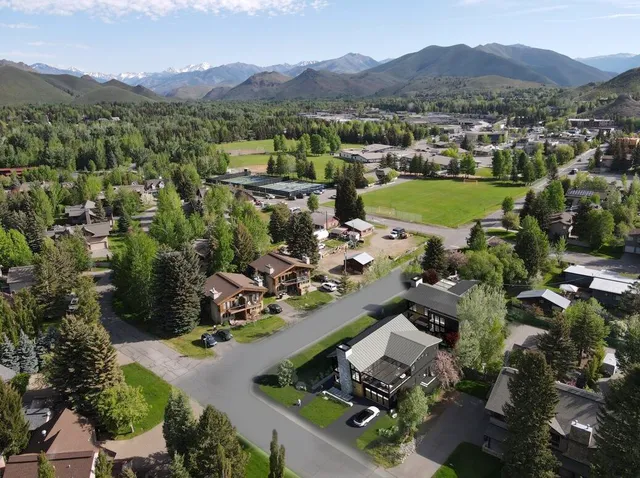 $5,995,000 | 370 West 8th Street, Ketchum, ID 83340