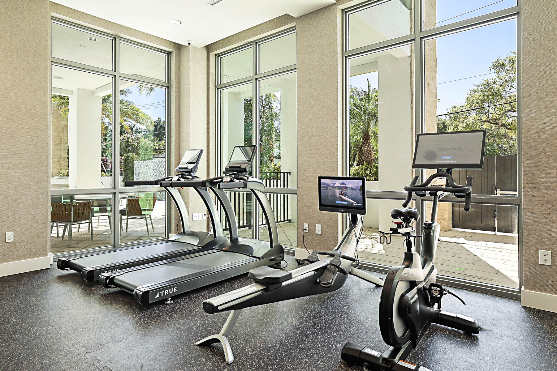 485 East Royal Palm Road, Unit 804 Boca Raton, FL 33432 - Photo 46 of 50 a view of a room with gym equipment
