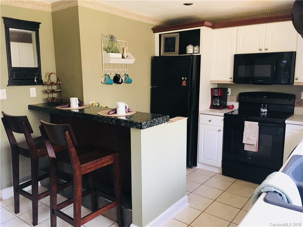 98 Church Road Fairview, NC 28730 - Photo 5 of 14 Gallery Image 5