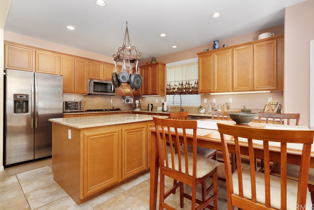 32764 Lambeth Street Winchester, CA 92596 - Photo 12 of 57