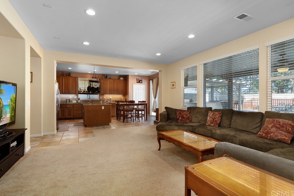 32764 Lambeth Street Winchester, CA 92596 - Photo 16 of 57