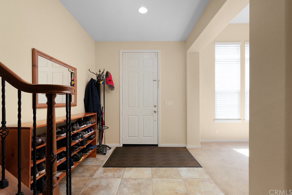 32764 Lambeth Street Winchester, CA 92596 - Photo 5 of 57