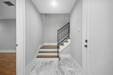 $595,000 | 2215 Francis Street, Houston, TX 77004