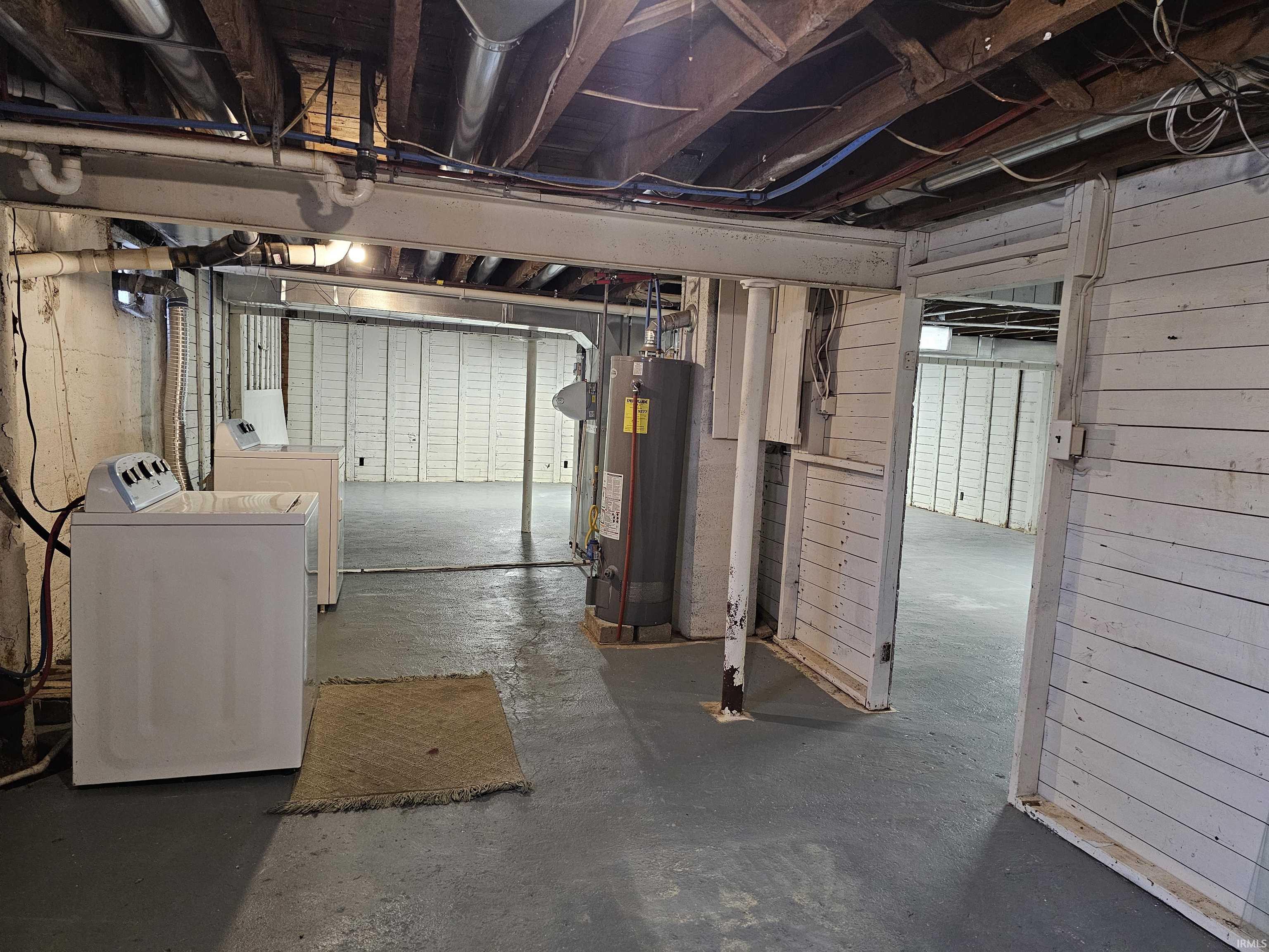 5505 Standish Drive Fort Wayne, IN 46806 - Photo 2 of 20