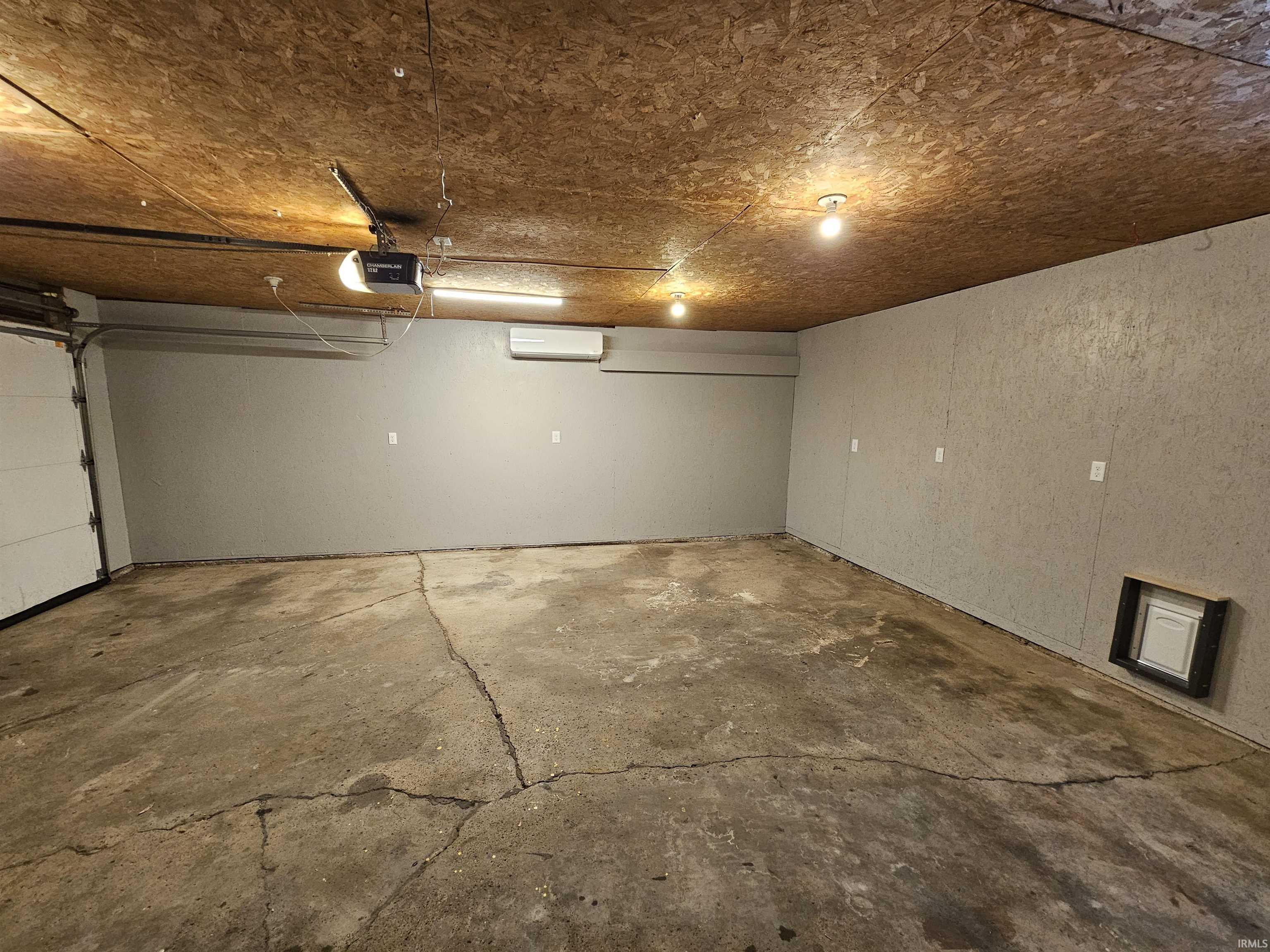 5505 Standish Drive Fort Wayne, IN 46806 - Photo 3 of 20