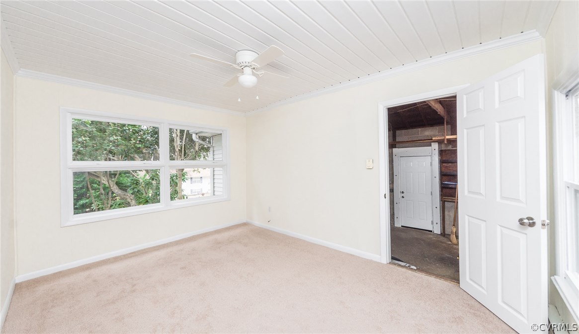 9604 Meadowview Road Richmond, VA 23294 - Photo 14 of 32 an empty room with windows and closet