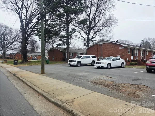 $2,650,000 | 3500 North Sharon Amity Road, Charlotte, NC 28212