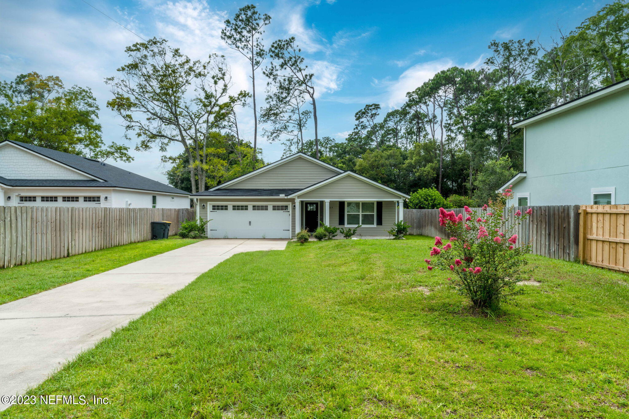 2464 Tebassa Road Jacksonville, FL 32216 - Photo 1 of 41 Curb