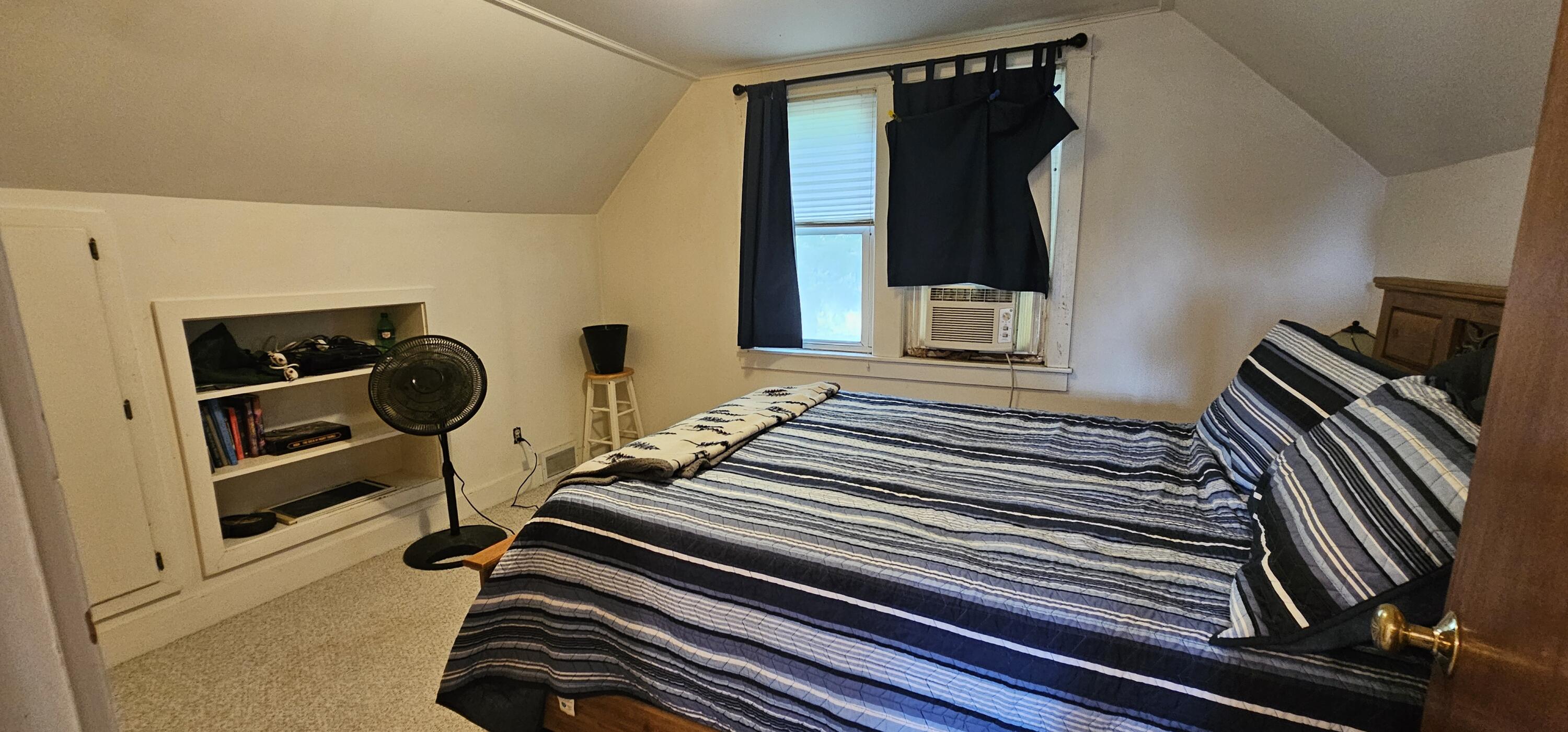 40 Shores Road Waterville, ME 04901 - Photo 11 of 15 11. Second Floor Bedroom