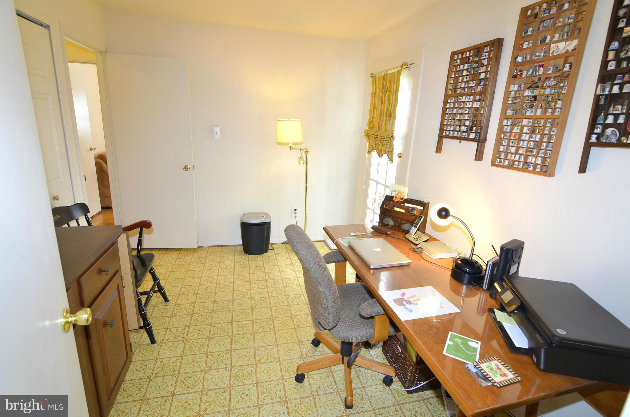 1719 Stratton Road Crofton, MD 21114 - Photo 17 of 29 Office/Den on Main Level