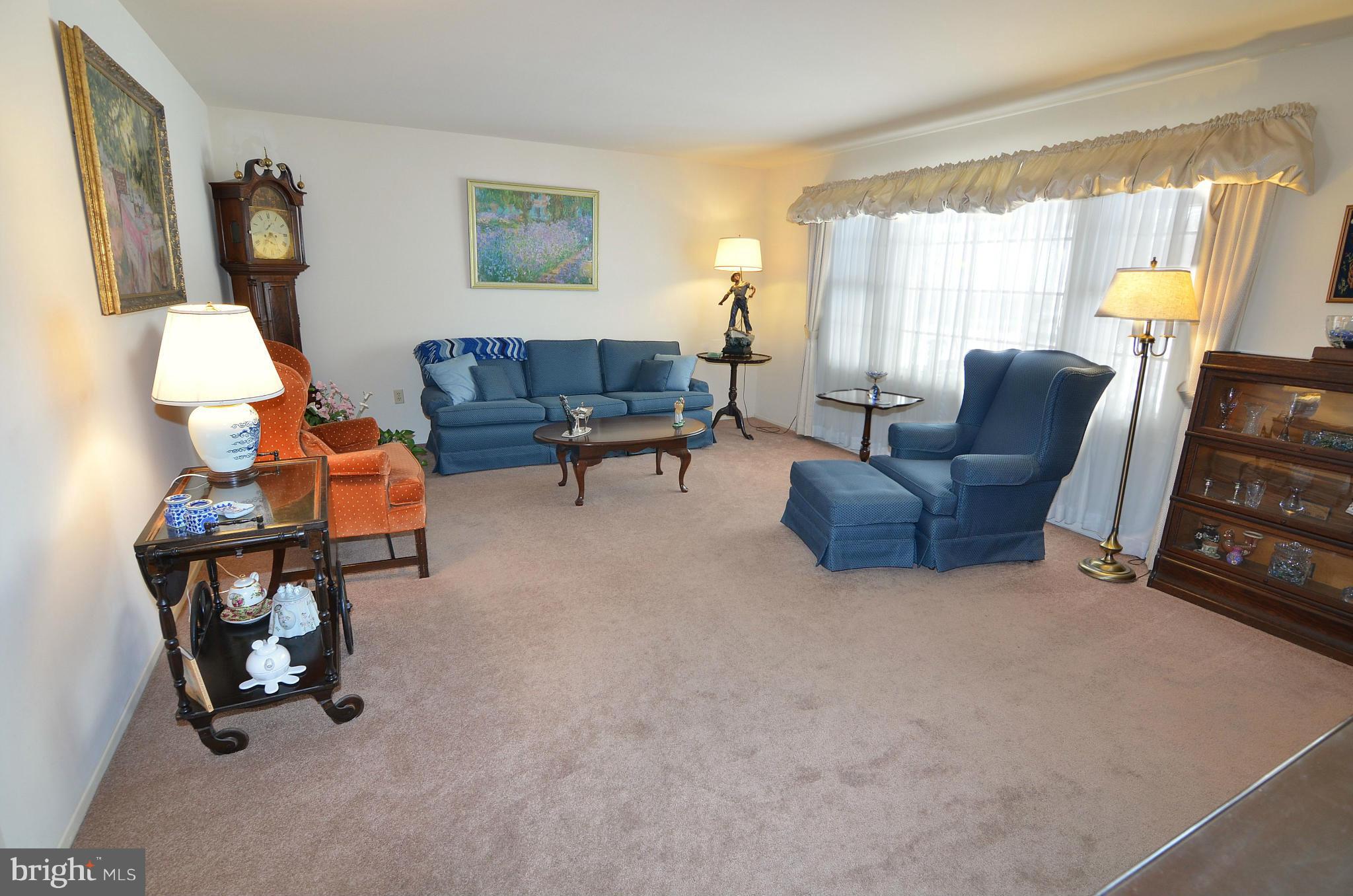 1719 Stratton Road Crofton, MD 21114 - Photo 6 of 29 Living Room