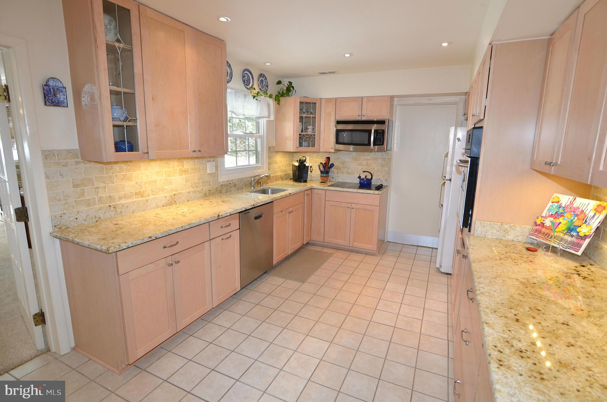 1719 Stratton Road Crofton, MD 21114 - Photo 9 of 29 Kitchen
